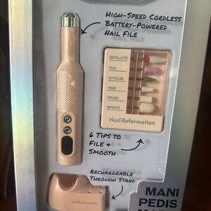 Reformation Cordless Nail File - Gold color pink